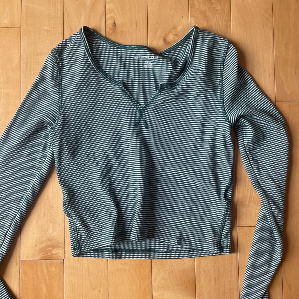 American Eagle Striped Long Sleeve Top